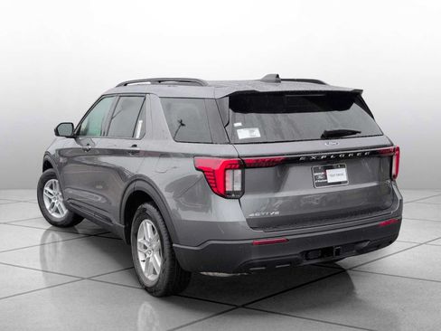 New 2026 Ford Explorer Active RWD image 13