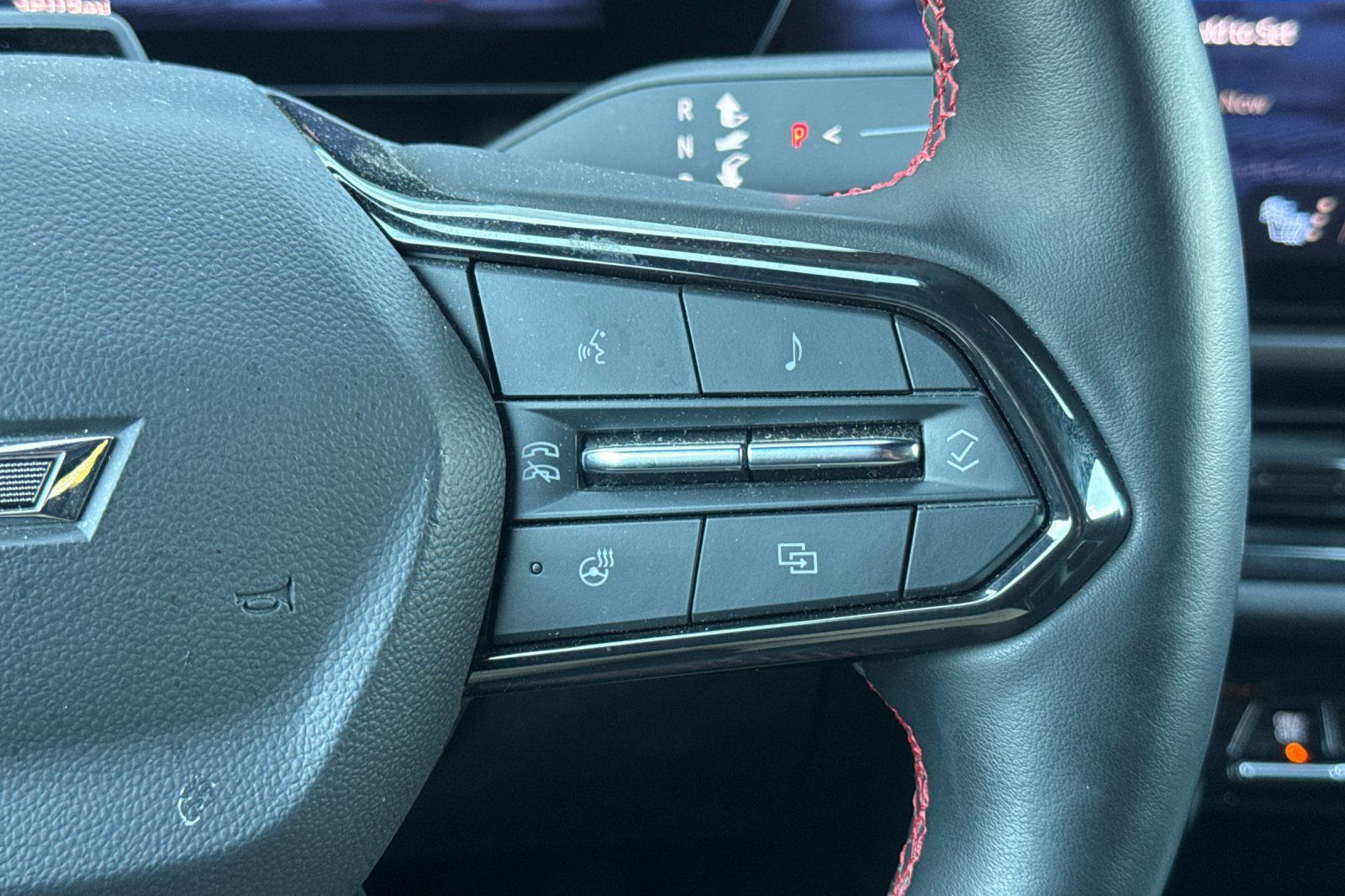 Used 2024 Chevrolet Equinox EV RS FWD image 36