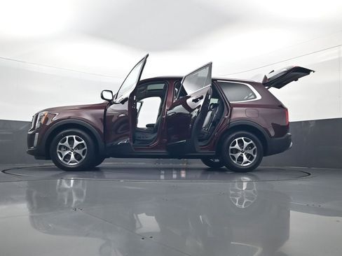Used 2022 Kia Telluride EX FWD image 35