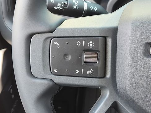 New 2026 Land Rover Defender 110 X-Dynamic SE AWD/4WD image 27