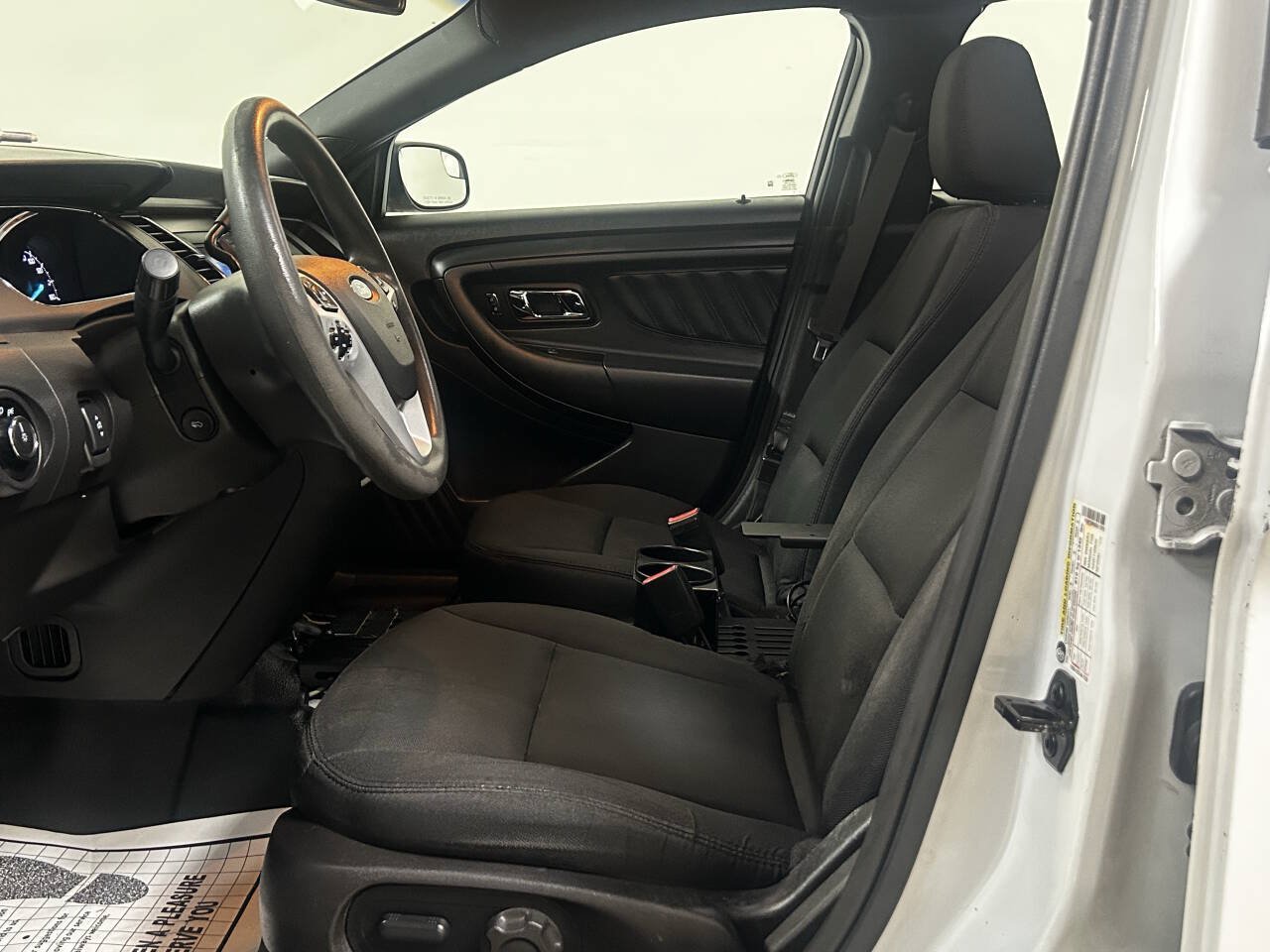 Used 2016 Ford Taurus Police Interceptor AWD image 23