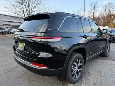 New 2025 Jeep Grand Cherokee Limited image 9