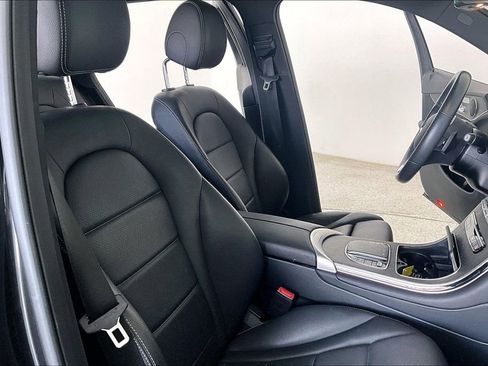 Used 2022 Mercedes-Benz GLC 300 GLC 300 image 11