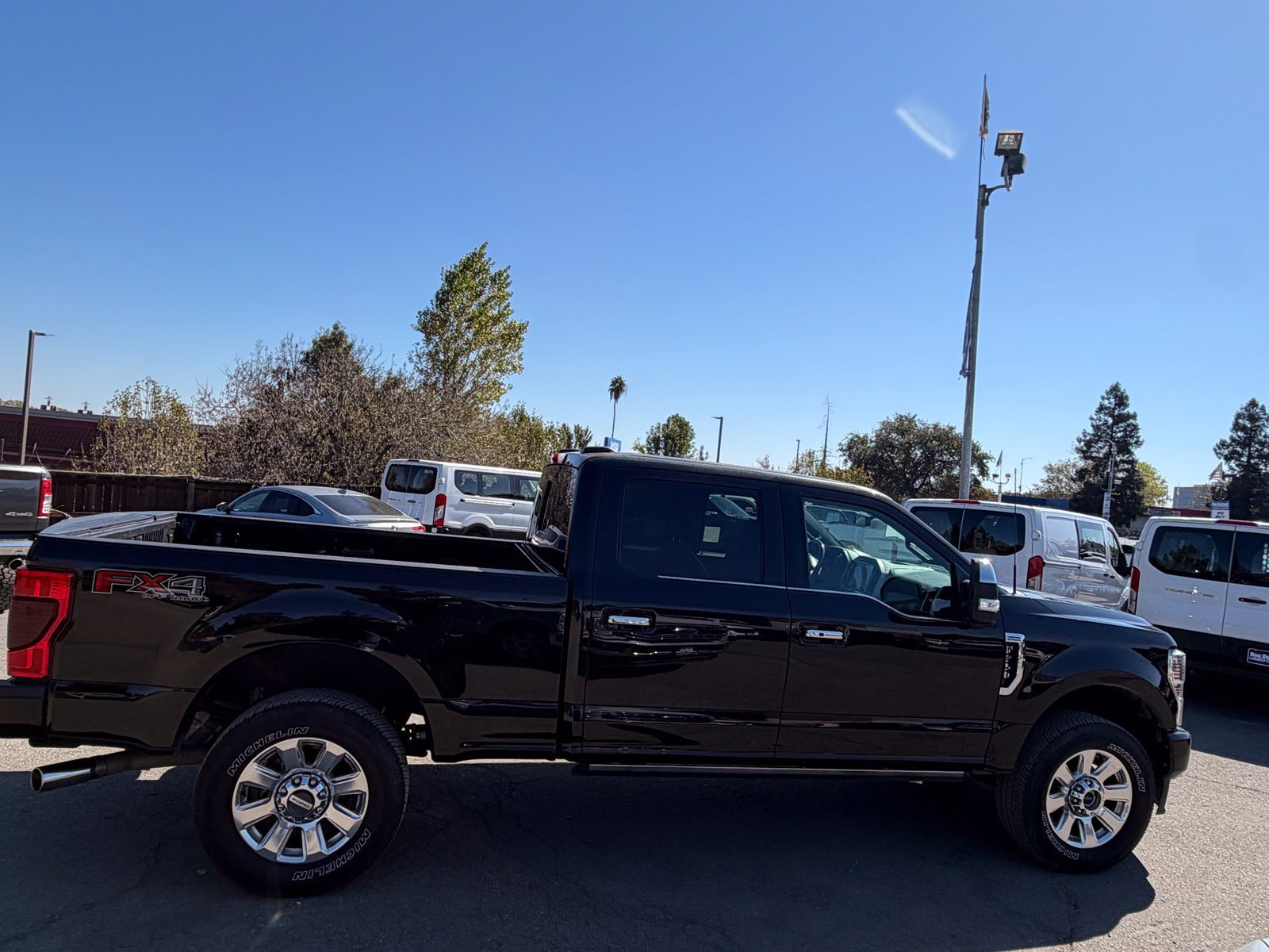 Used 2022 Ford F250 Platinum AWD/4WD image 6
