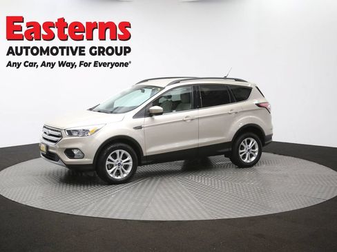 Used 2018 Ford Escape SE w/ SE Sync 3 Package AWD/4WD image 57