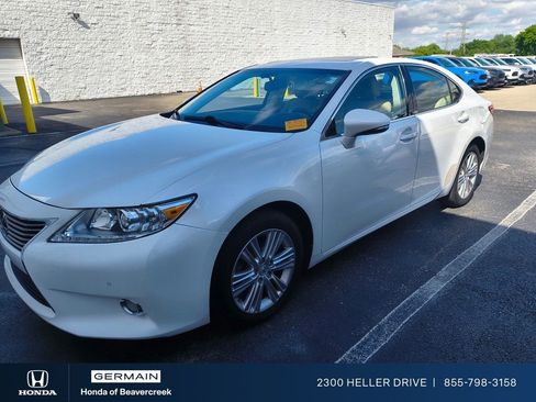 Used 2014 Lexus ES 350 w/ Premium Package FWD image 1