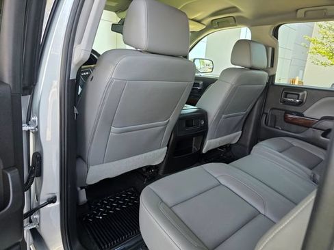 Used 2018 GMC Sierra 1500 SLT AWD/4WD image 18