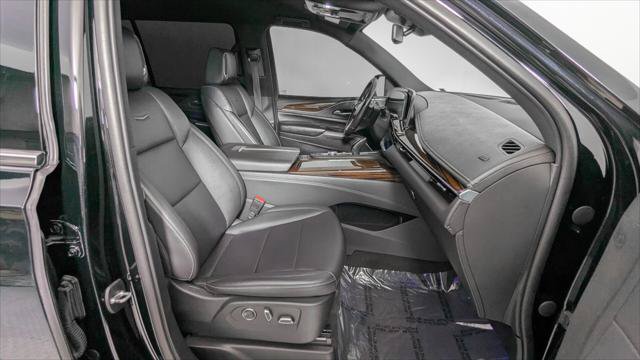 Used 2022 Cadillac Escalade ESV Luxury RWD image 24