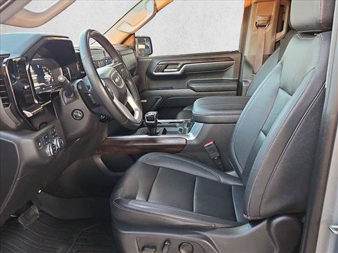 Used 2024 GMC Sierra 1500 SLT AWD/4WD image 8