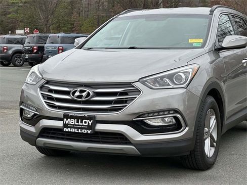 Used 2018 Hyundai Santa Fe Sport image 6