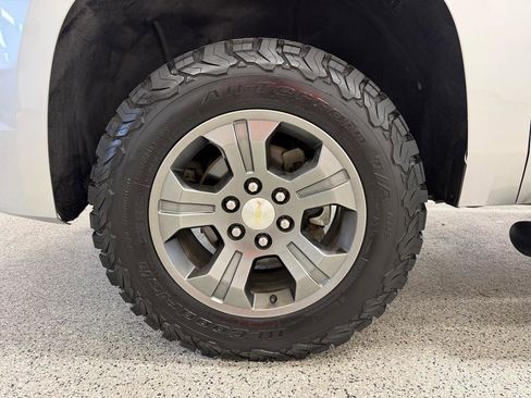 Used 2019 Chevrolet Tahoe LT w/ Luxury Package image 9