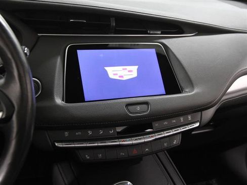 Certified 2023 Cadillac XT4 Premium Luxury image 9