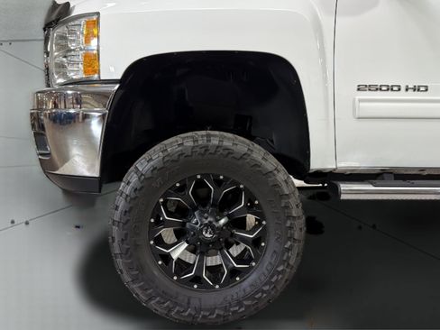 Used 2012 Chevrolet Silverado 2500 LTZ w/ LTZ Plus Package AWD/4WD image 36