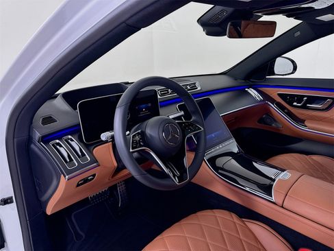 Used 2025 Mercedes-Benz S 580 4MATIC Sedan image 10