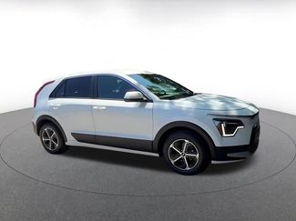 Used 2026 Kia Niro LX FWD video 2