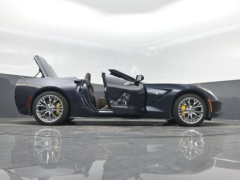 Used 2014 Chevrolet Corvette Stingray Convertible w/ 3LT Preferred Equipment Group RWD image 7