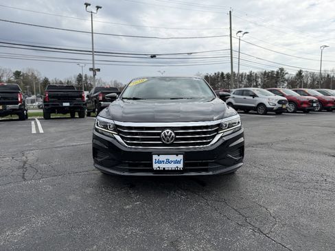 Used 2020 Volkswagen Passat 2.0T SE image 10