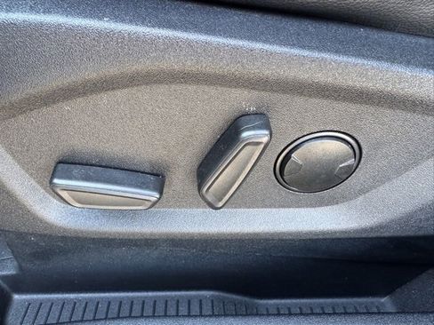 Used 2023 Ford Edge SEL w/ Convenience Package image 18