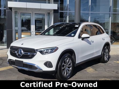 Certified 2025 Mercedes-Benz GLC 300 4MATIC image 5