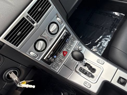 Used 2005 Chrysler Crossfire Limited RWD image 29