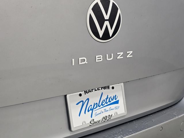 Used 2025 Volkswagen ID. Buzz Pro S RWD image 4
