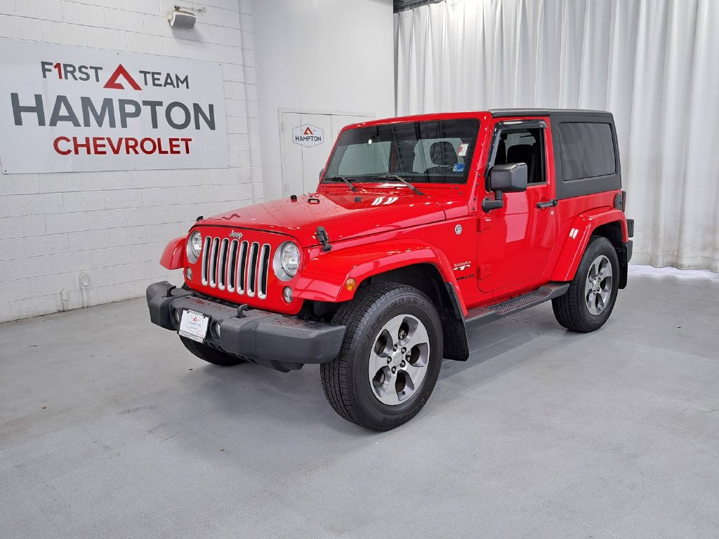 Used 2016 Jeep Wrangler Sahara w/ Connectivity Group AWD/4WD image 2