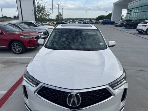 Used 2024 Acura RDX SH-AWD image 3