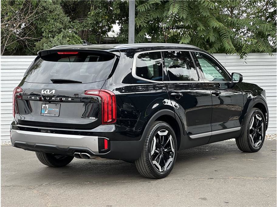 Used 2025 Kia Telluride S AWD/4WD image 10