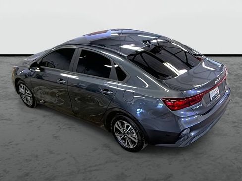 Used 2024 Kia Forte LXS FWD image 2