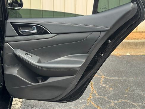 Used 2022 Nissan Maxima SV w/ Floor Mat Group FWD image 39