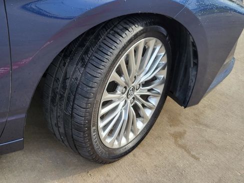 Used 2020 Toyota Avalon Limited FWD image 6