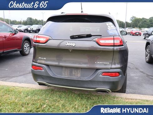 Used 2015 Jeep Cherokee Limited w/ Luxury Group AWD/4WD image 19