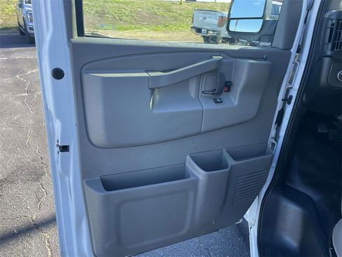 Used 2021 Chevrolet Express 2500 w/ Communications Package image 14