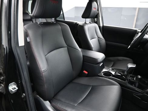 Used 2023 Toyota 4Runner TRD Off-Road Premium w/ Moonroof Package AWD/4WD image 14