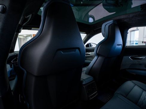 Used 2024 Audi e-tron GT Prestige image 58