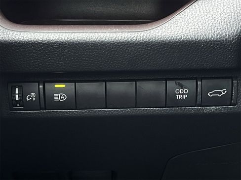 Used 2024 Toyota RAV4 Limited image 20