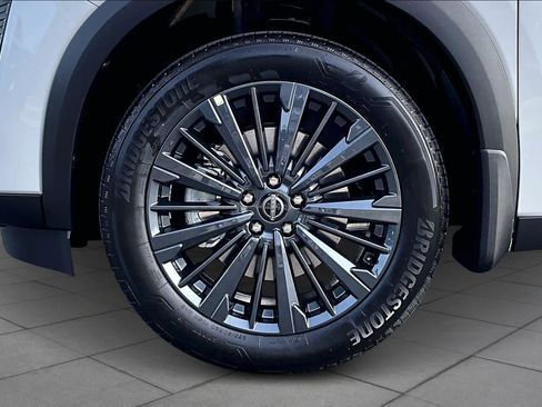 New 2026 Nissan Pathfinder SL image 11