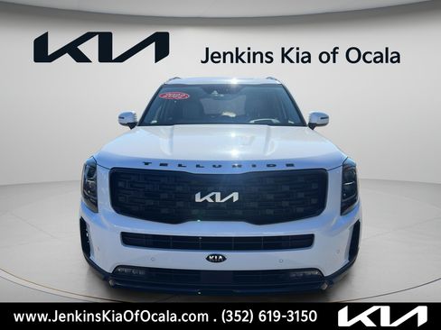Certified 2022 Kia Telluride SX w/ SX Prestige Package AWD/4WD image 8