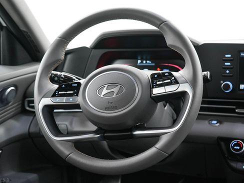 Used 2026 Hyundai Elantra SEL Sport Premium FWD image 15