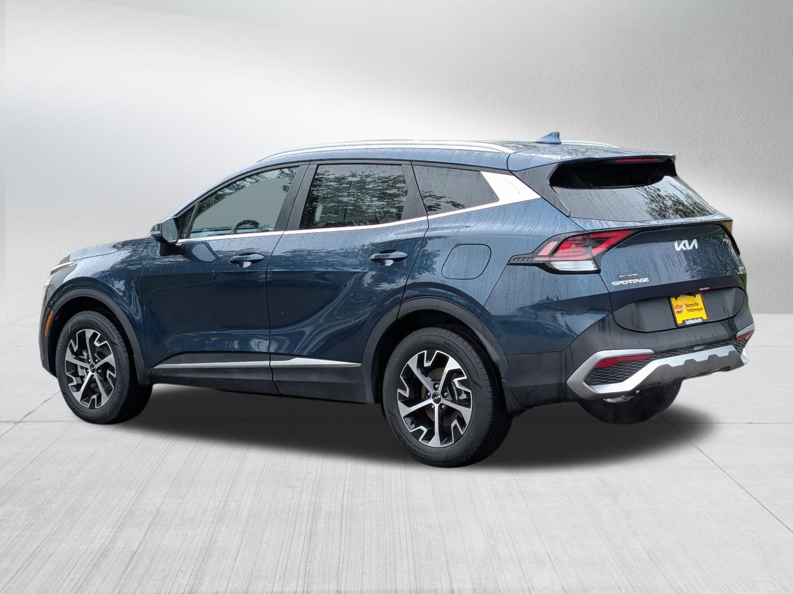 Used 2025 Kia Sportage EX AWD/4WD image 5