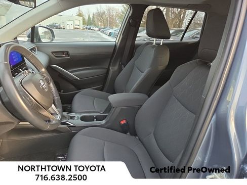 Used 2023 Toyota Corolla Cross LE image 15