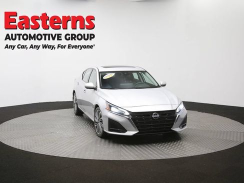 Used 2023 Nissan Altima 2.5 SL FWD image 53