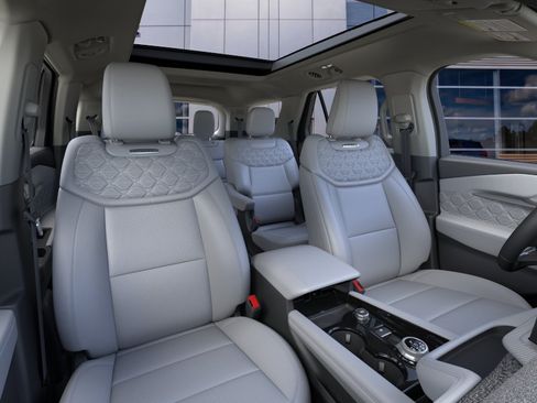 New 2026 Ford Explorer Platinum w/ LUX Leather Package AWD/4WD image 10
