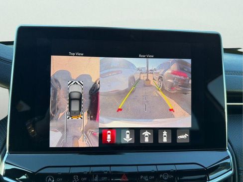 Used 2025 Jeep Compass Limited w/ Driver Assist Group I image 32