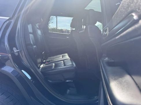 Used 2015 Jeep Grand Cherokee Limited w/ Luxury Group II AWD/4WD image 11