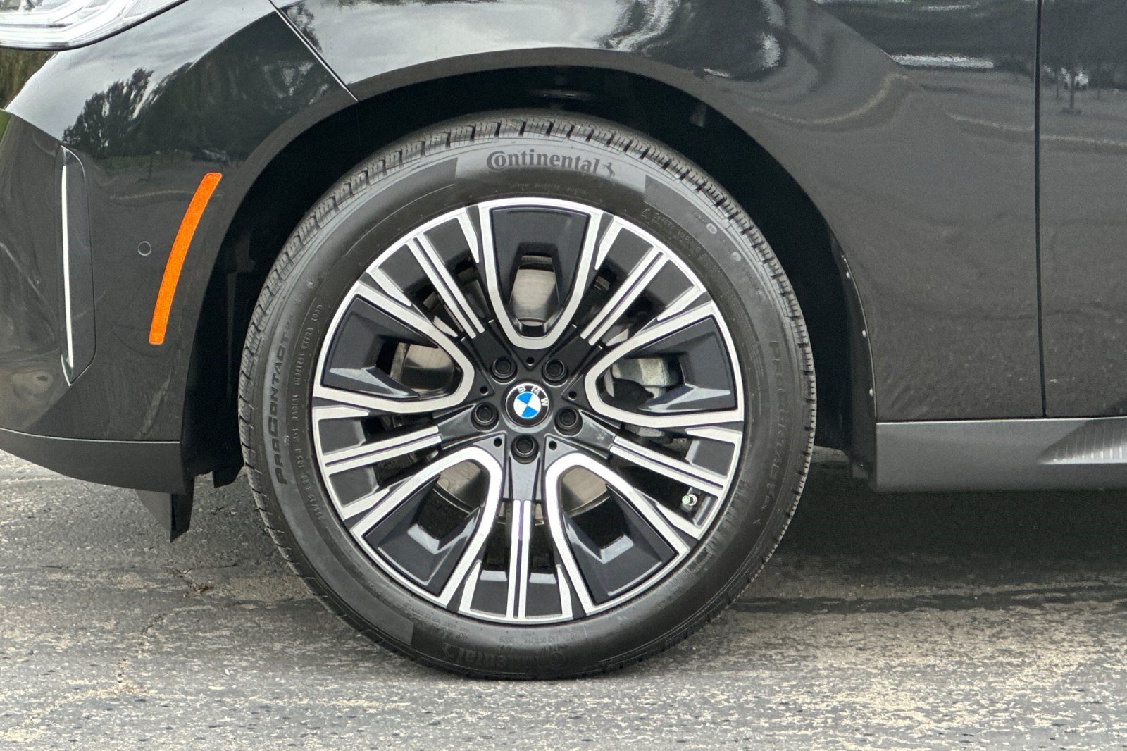 Certified 2025 BMW X3 xDrive30i w/ Convenience Package AWD/4WD image 38