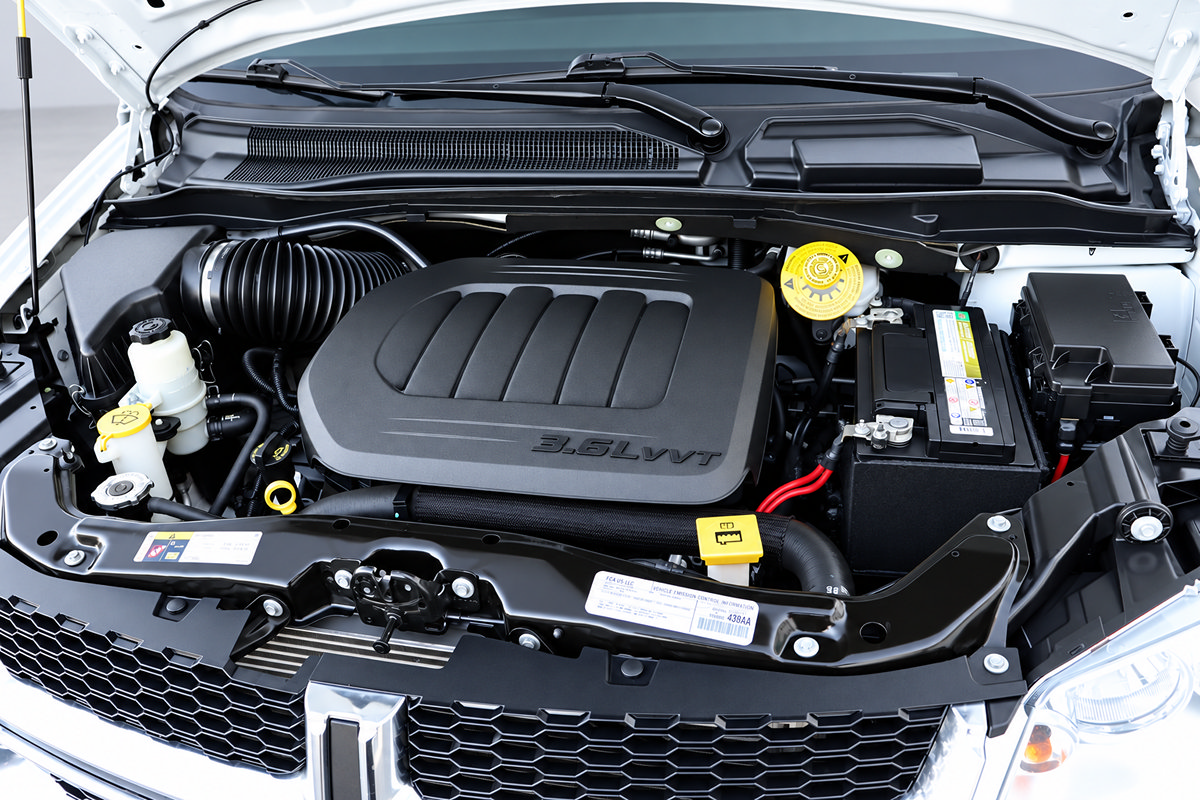 Used 2019 Dodge Grand Caravan SE FWD image 39