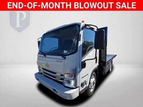 New 2025 Chevrolet Low Cab Forward RWD image 12