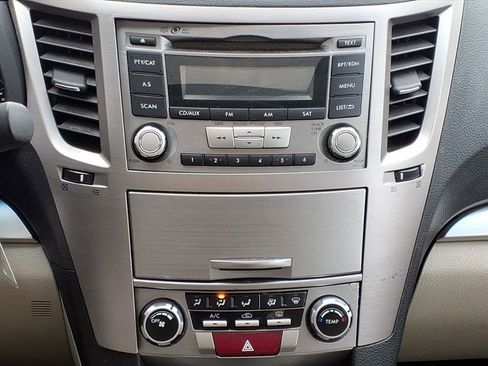 Used 2012 Subaru Outback 2.5i Premium image 6