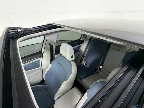 Used 2025 Volkswagen Jetta SE FWD image 14